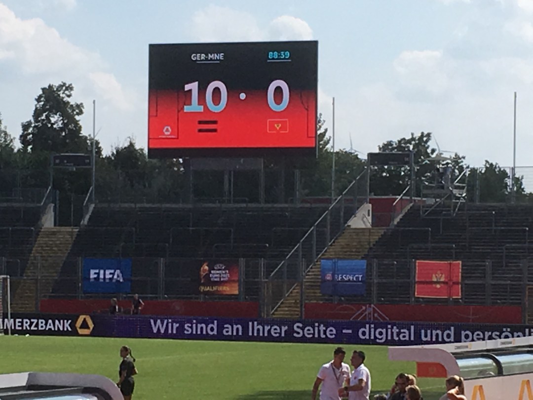Deutliche Angelegenheit: Die Anzeigetafel zeigt am Ende das 10:0 für Deutschland an.